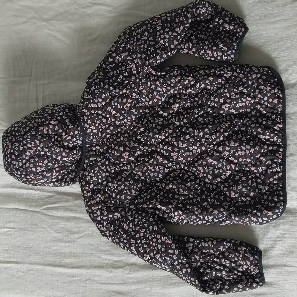 Coat - Picture 9 of 9